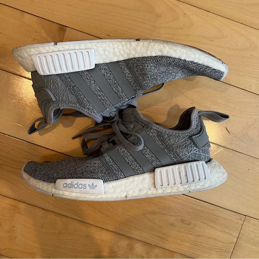 Adidas NMD R1 Shoes‎ in Vapour Grey
